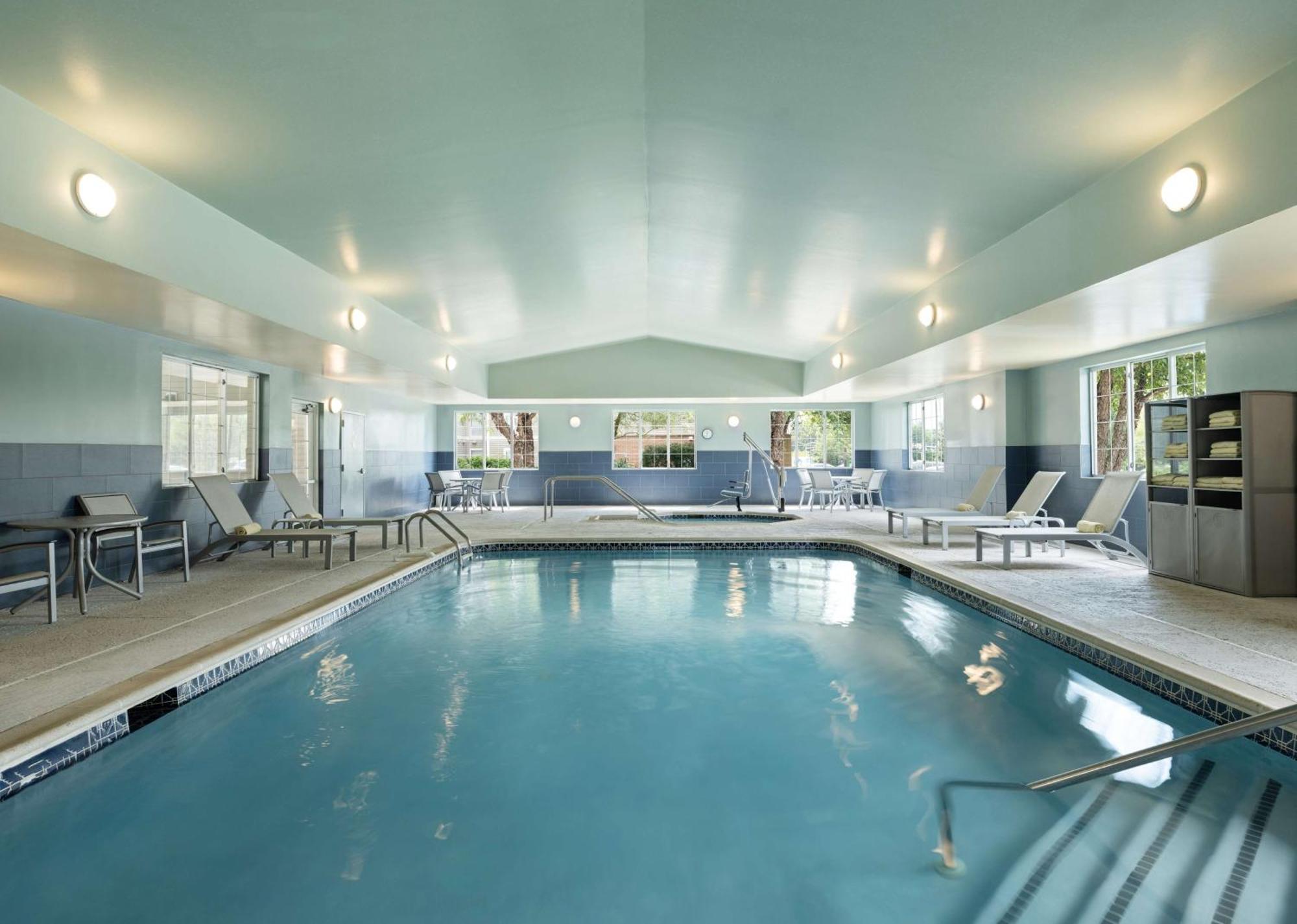 Homewood Suites By Hilton Somerset Bagian luar foto